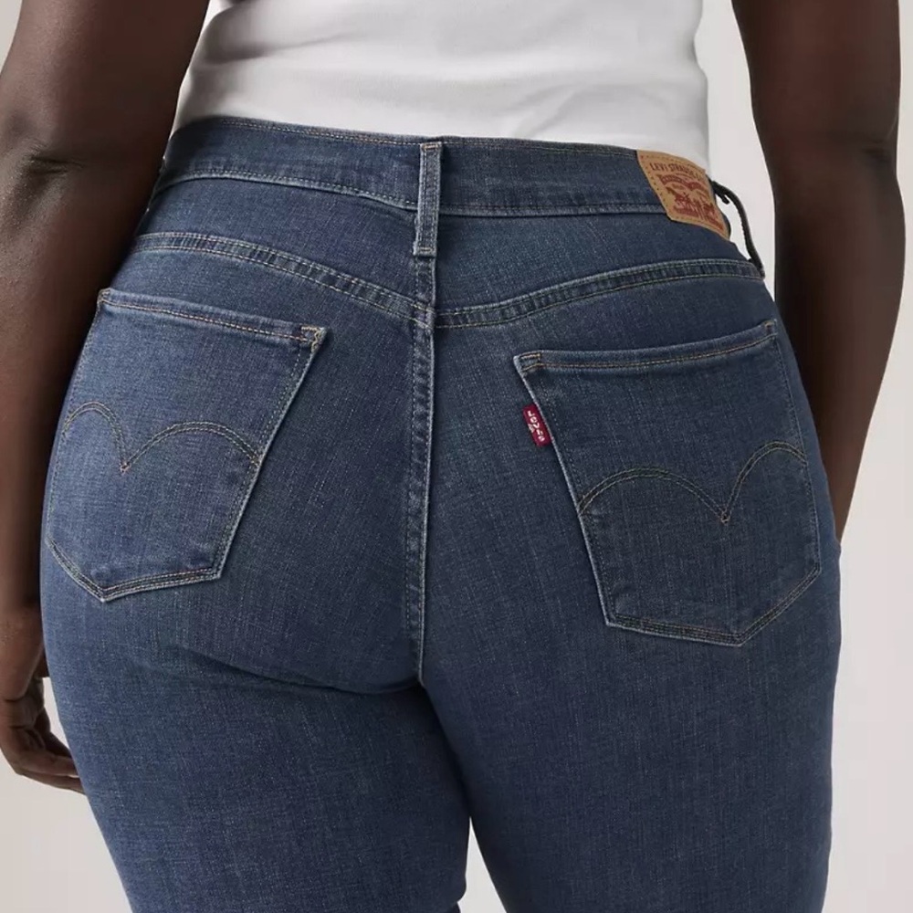 Classic Blue Women's Jeans - Picture 6 of 10